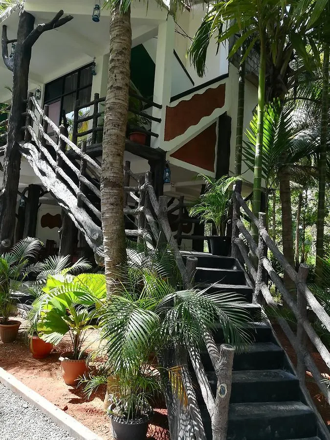 סיגירייה The Nature Park Villa