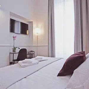 ** בית הארחה Gemini Navona איטליה